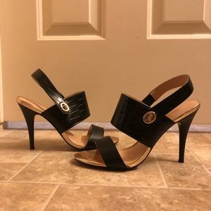 Woman’s Shoes